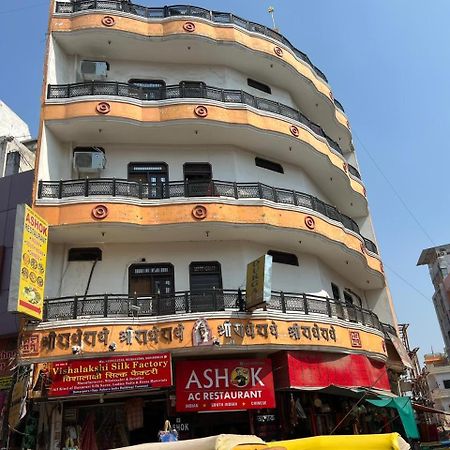 Durga P Guest House Near Harishchandra Ghat Варанаси Экстерьер фото