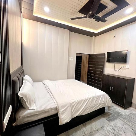 Durga P Guest House Near Harishchandra Ghat Варанаси Экстерьер фото
